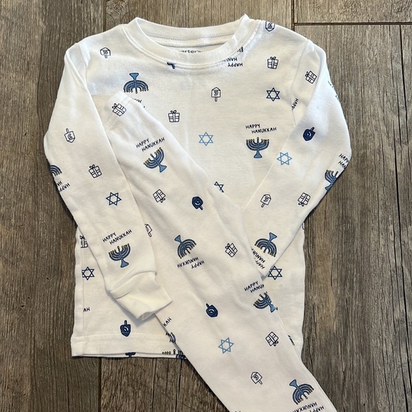 Carters Boy Hanukkah Pajama’s - Picture 3 of 3